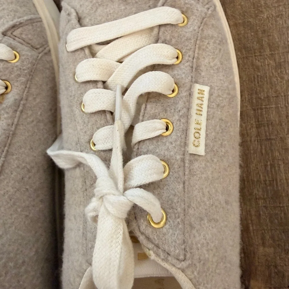 Cole Haan Grand Crosscourt‎ Wool Sneakers Beige Gold School Women 9.5 B Preppy